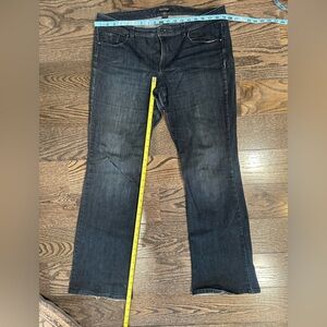 White House Black Market Women’s Deep Indigo Skinny Jeans